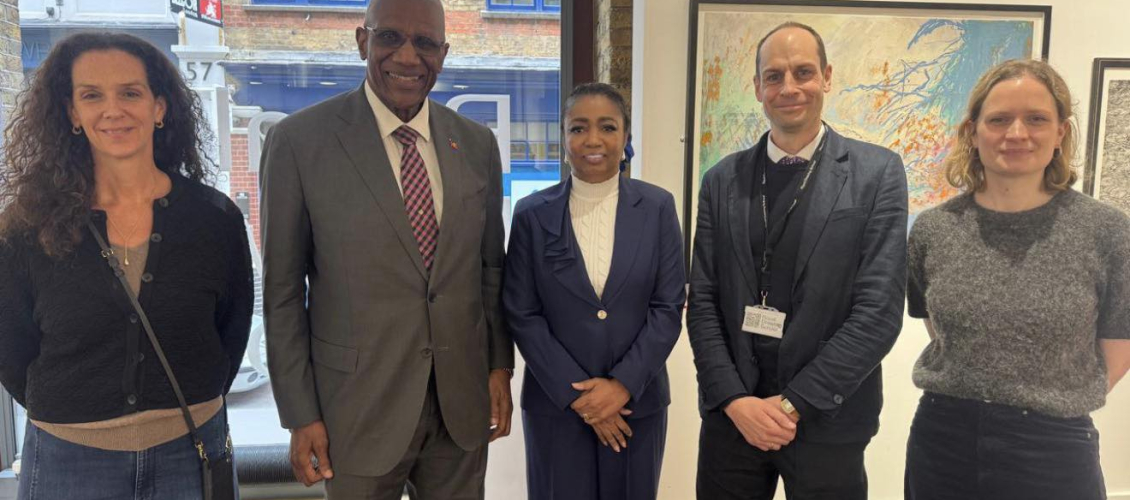 Sir Rodney and Lady Williams hold talks with Royal Drawing School