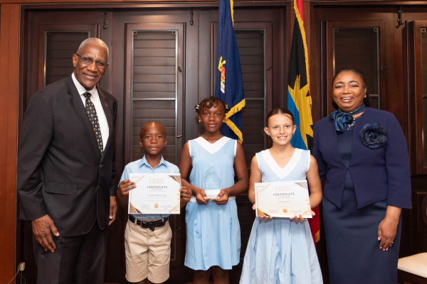 St Nicholas Primary Dominates Halo Christmas Art Competition 2025